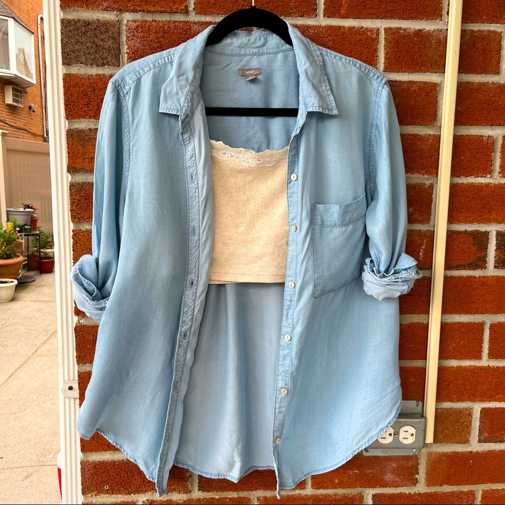 Aerie - Chambray Button Down